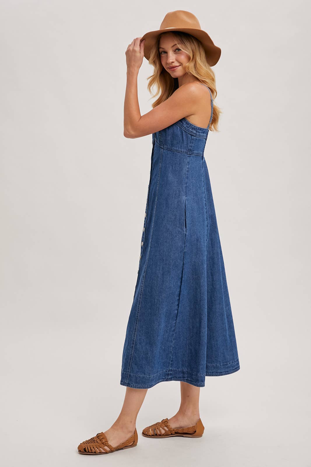 BUTTON DOWN SLEEVELESS DENIM MIDI DRESS