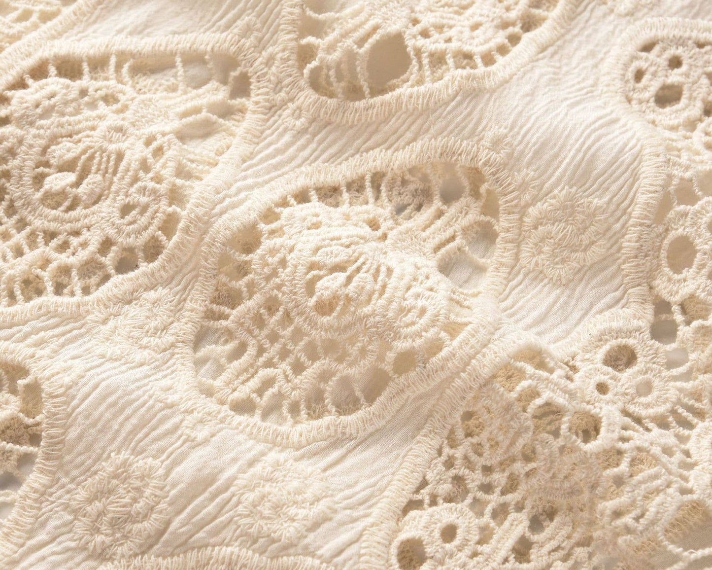 Sleeveless Hollow Jacquard Lace Cardigan