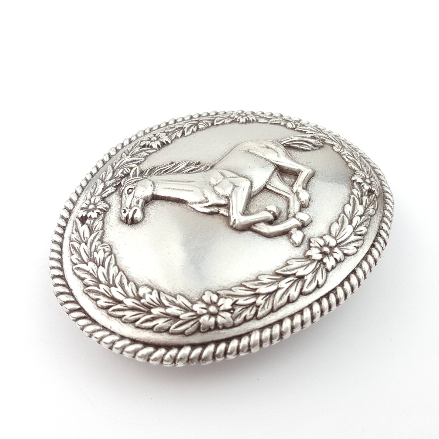 Buckle: Western Oval Belt Buckle with Galloping Horse Design